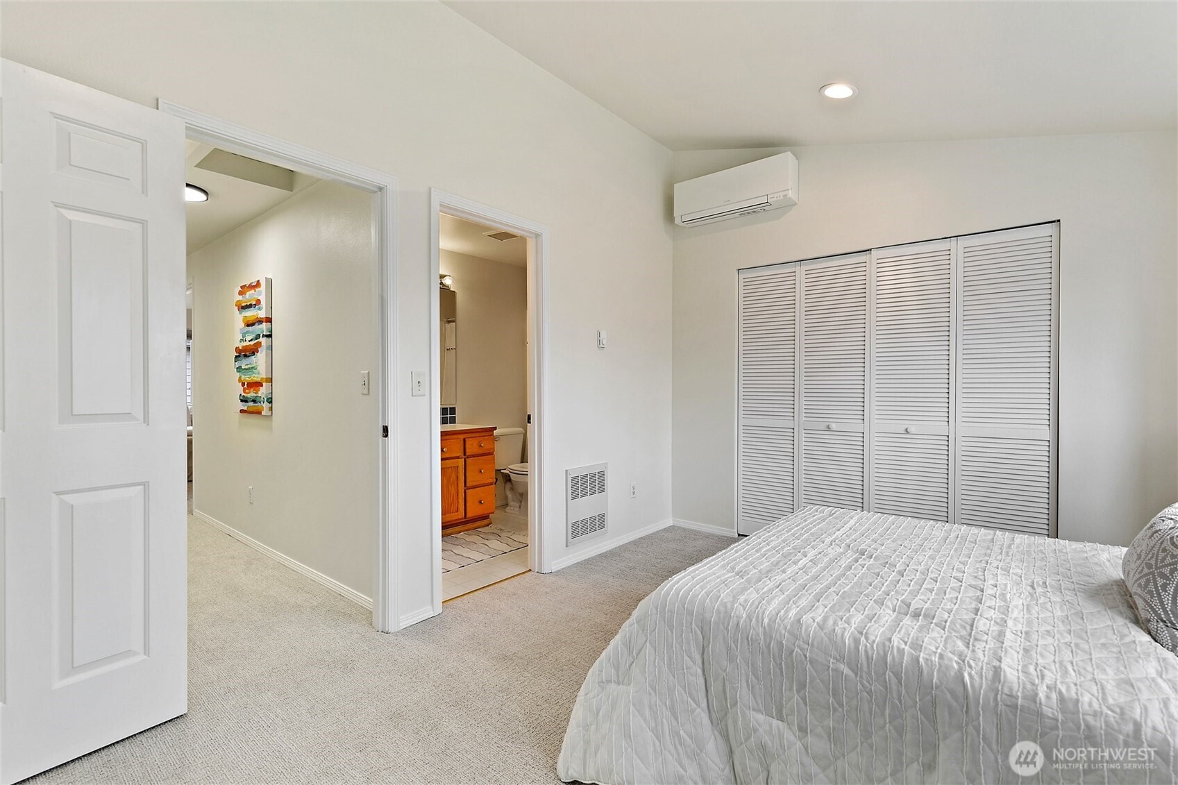 9038 Mary Avenue NW #B, Seattle, WA 98117