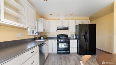 124 W Lippert Drive , Port Orchard, WA 98366 - Photo 13