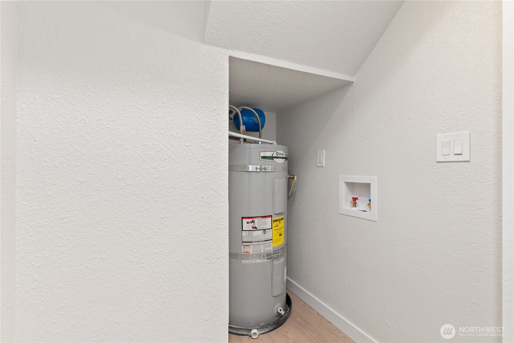 155 S 330th Street #D, Federal Way, WA 98003