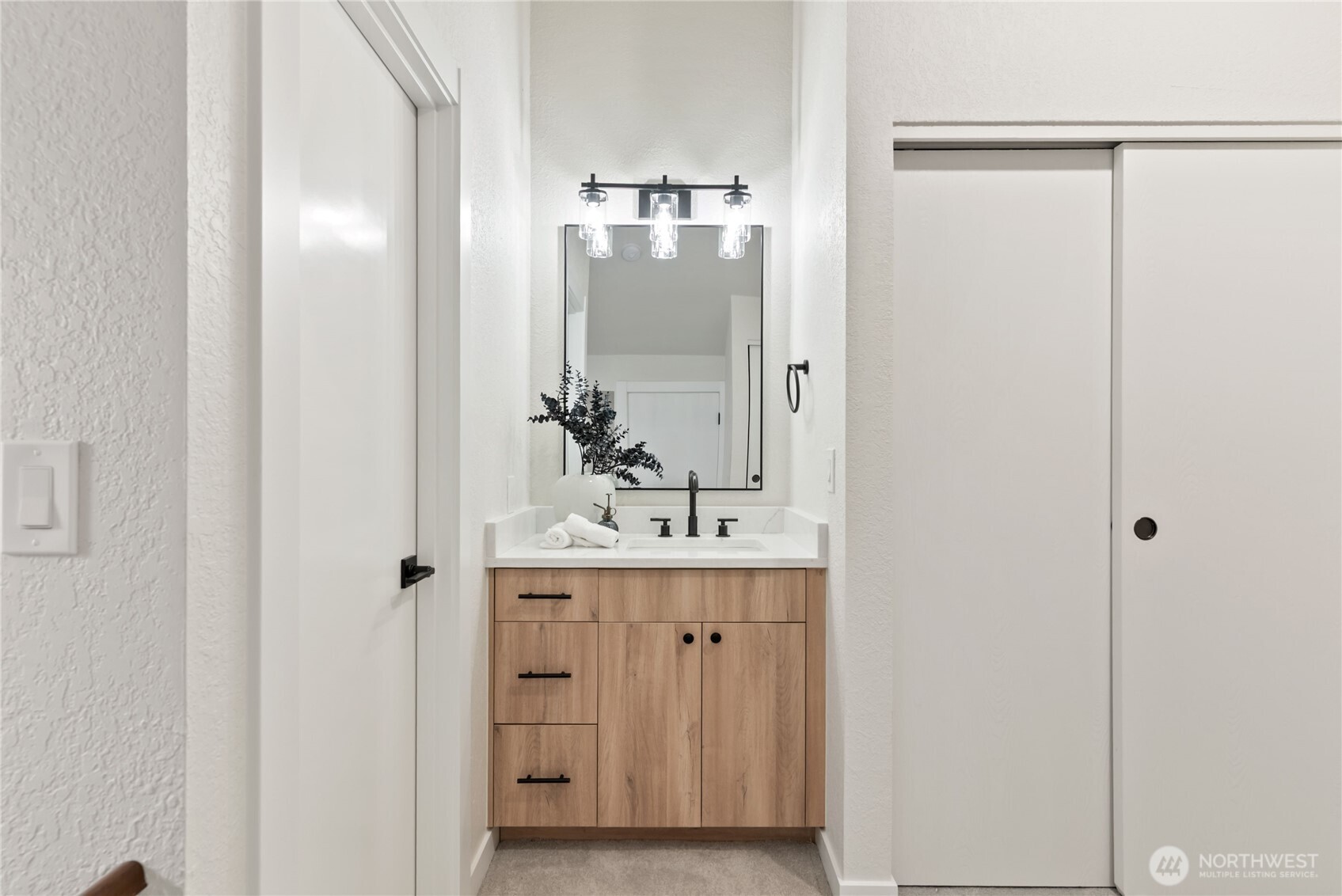 155 S 330th Street #D, Federal Way, WA 98003