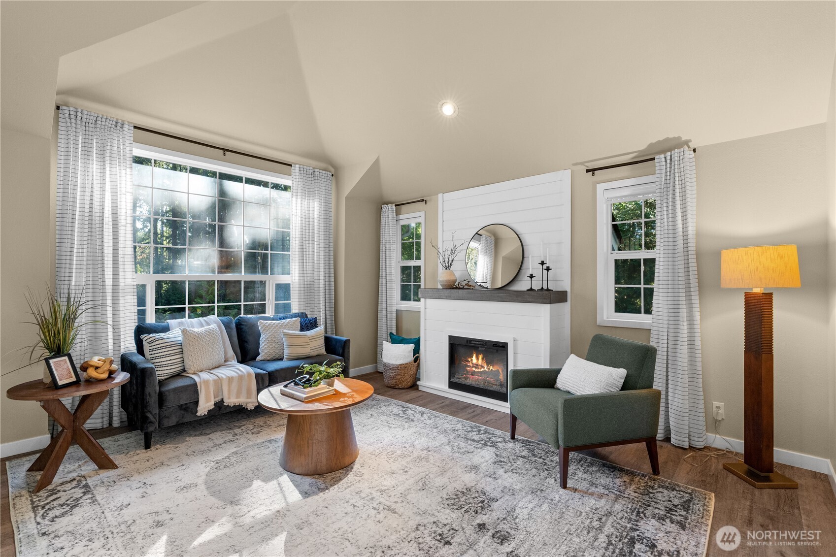 5951 NW Newberry Hill Road , Silverdale, WA 98383