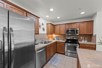 1411 Evergreen Park Drive SW #201, Olympia, WA 98502 - Photo 7