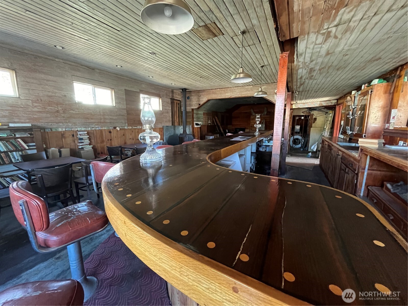 779 State Route 101 , Chinook, WA 98614