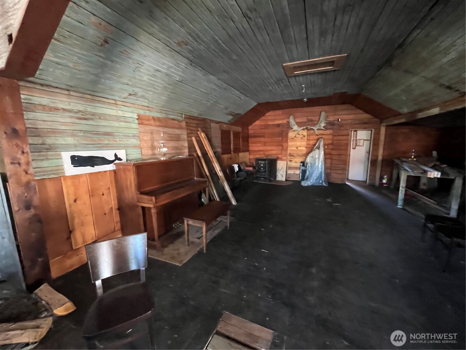 779 State Route 101 , Chinook, WA 98614