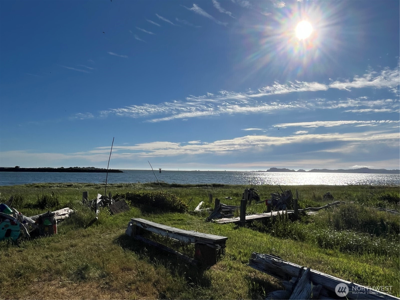 779 State Route 101 , Chinook, WA 98614