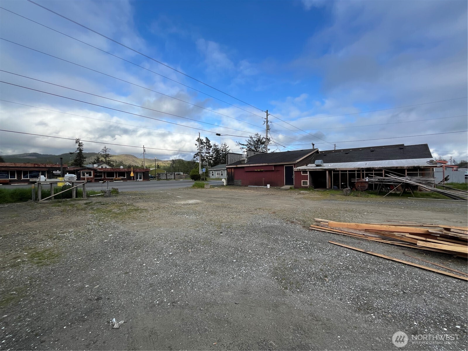 779 State Route 101 , Chinook, WA 98614