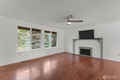 15722 16th Avenue Ct E, Tacoma, WA 98445 - Photo 2