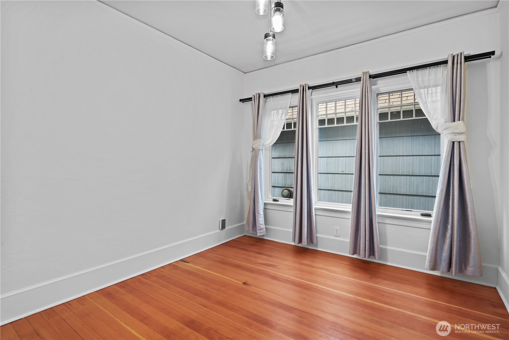 2221 Virginia Avenue , Everett, WA 98201