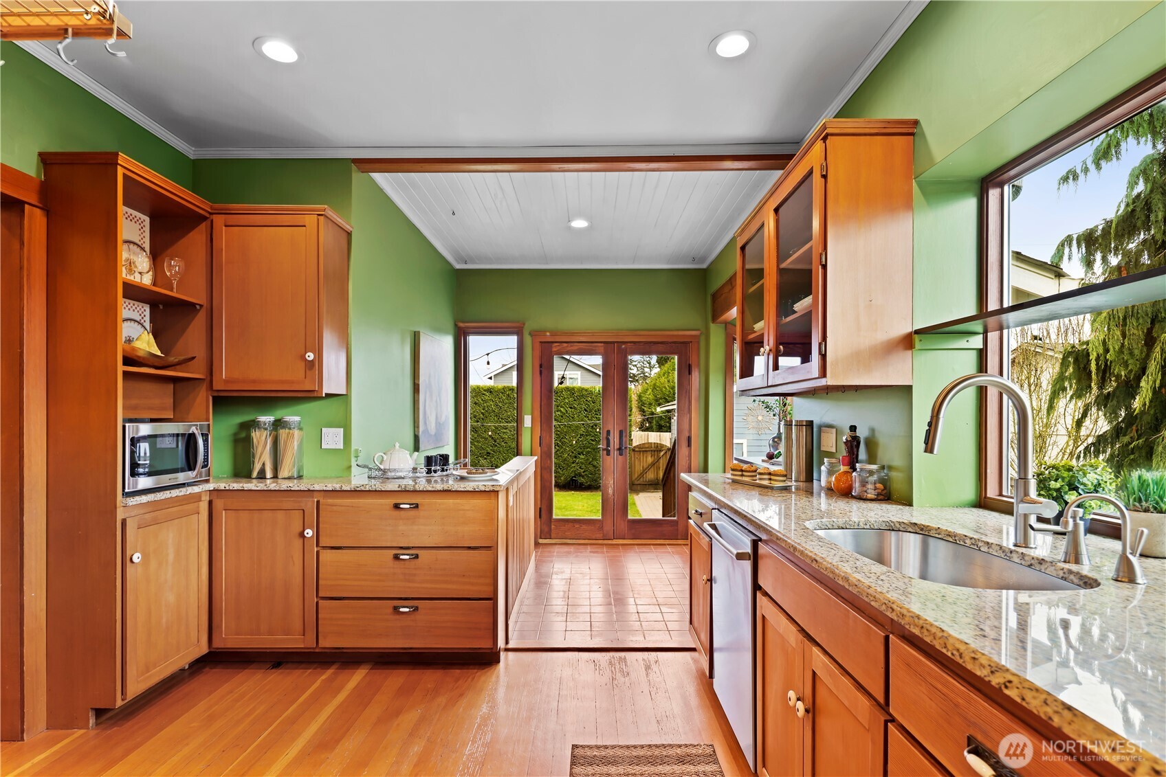 2221 Virginia Avenue , Everett, WA 98201