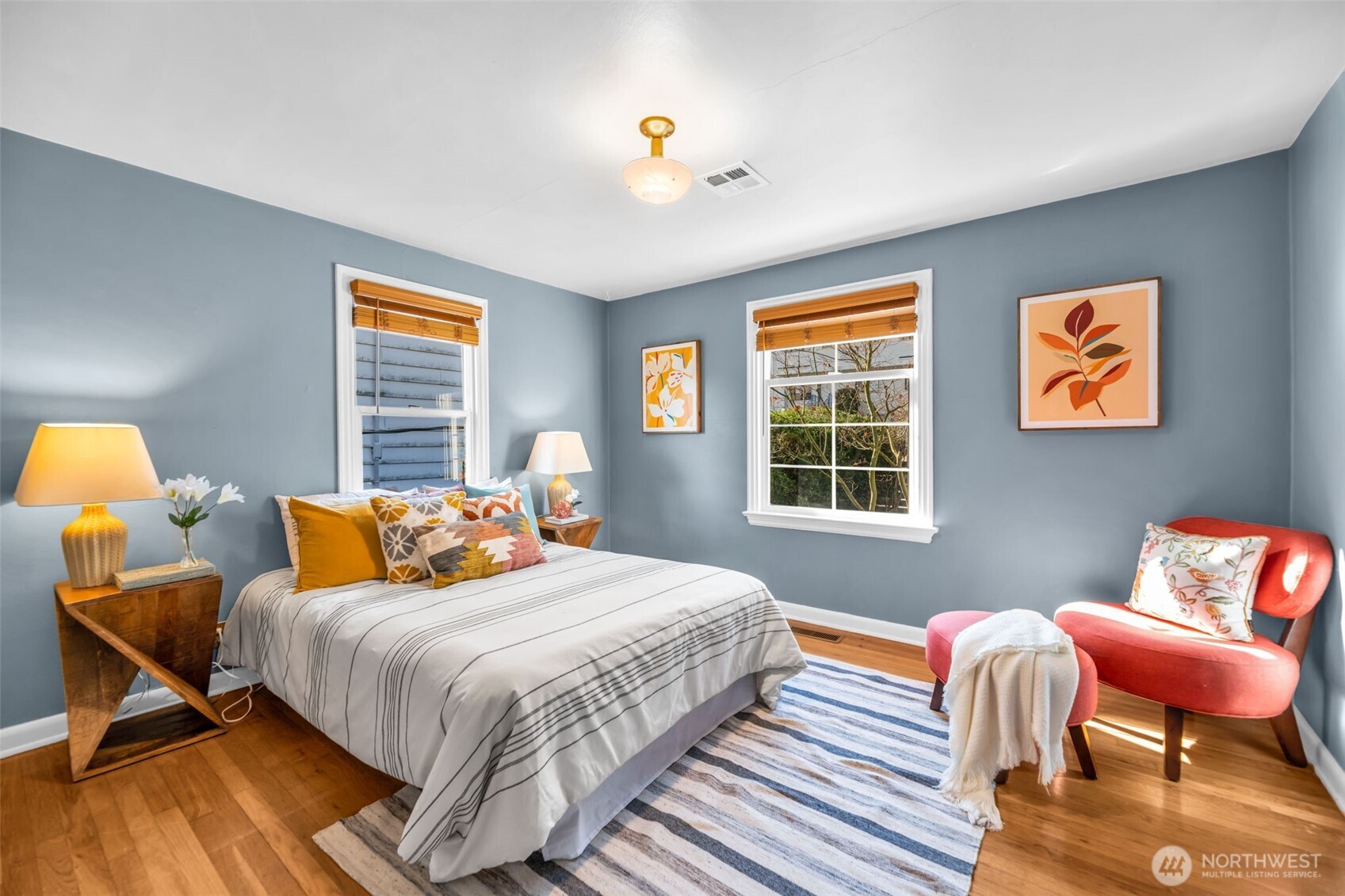 3206 22nd Avenue W, Seattle, WA 98199