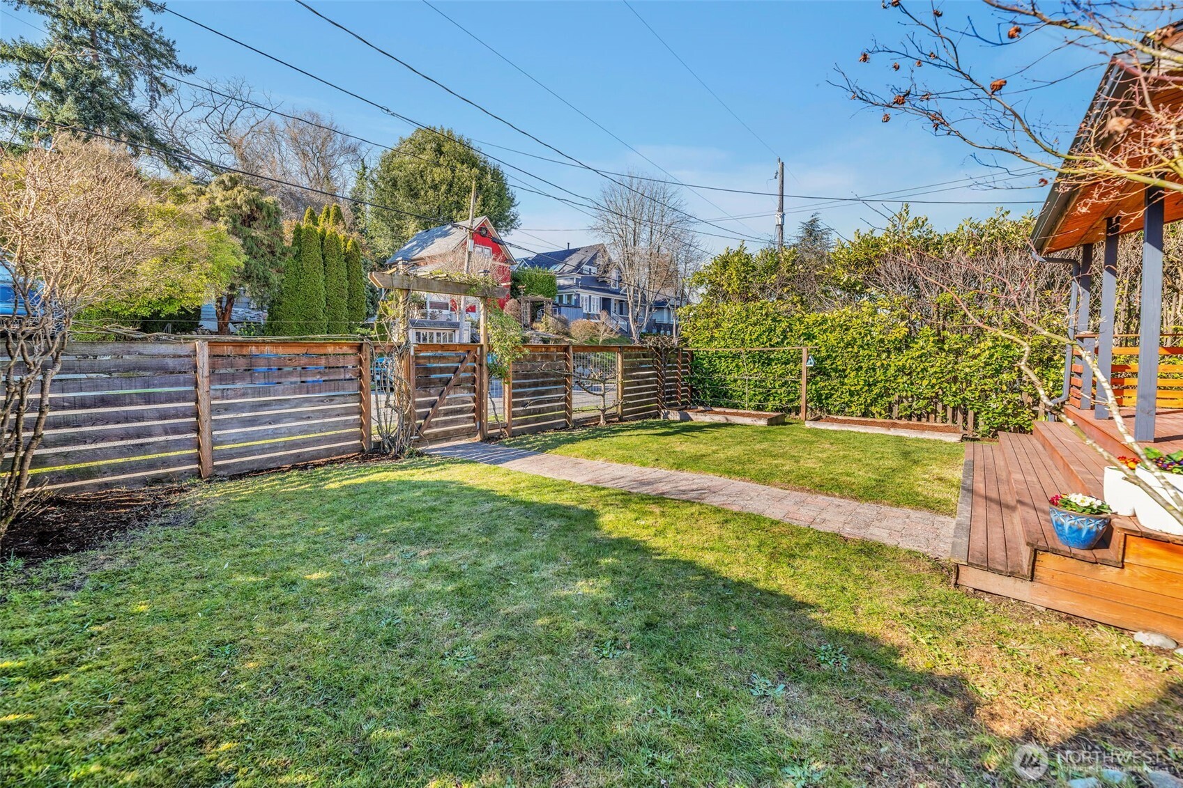 3206 22nd Avenue W, Seattle, WA 98199