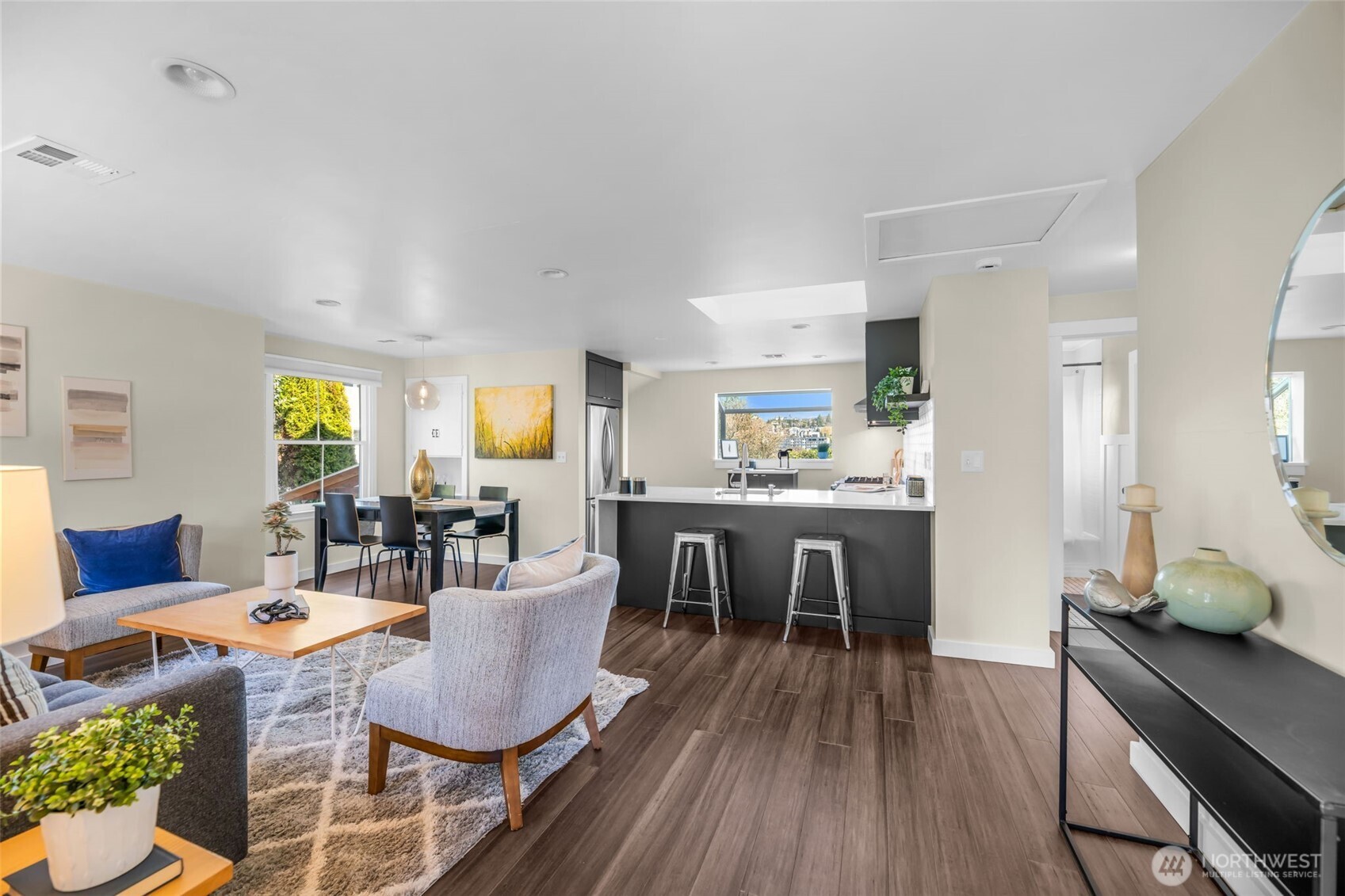 3206 22nd Avenue W, Seattle, WA 98199