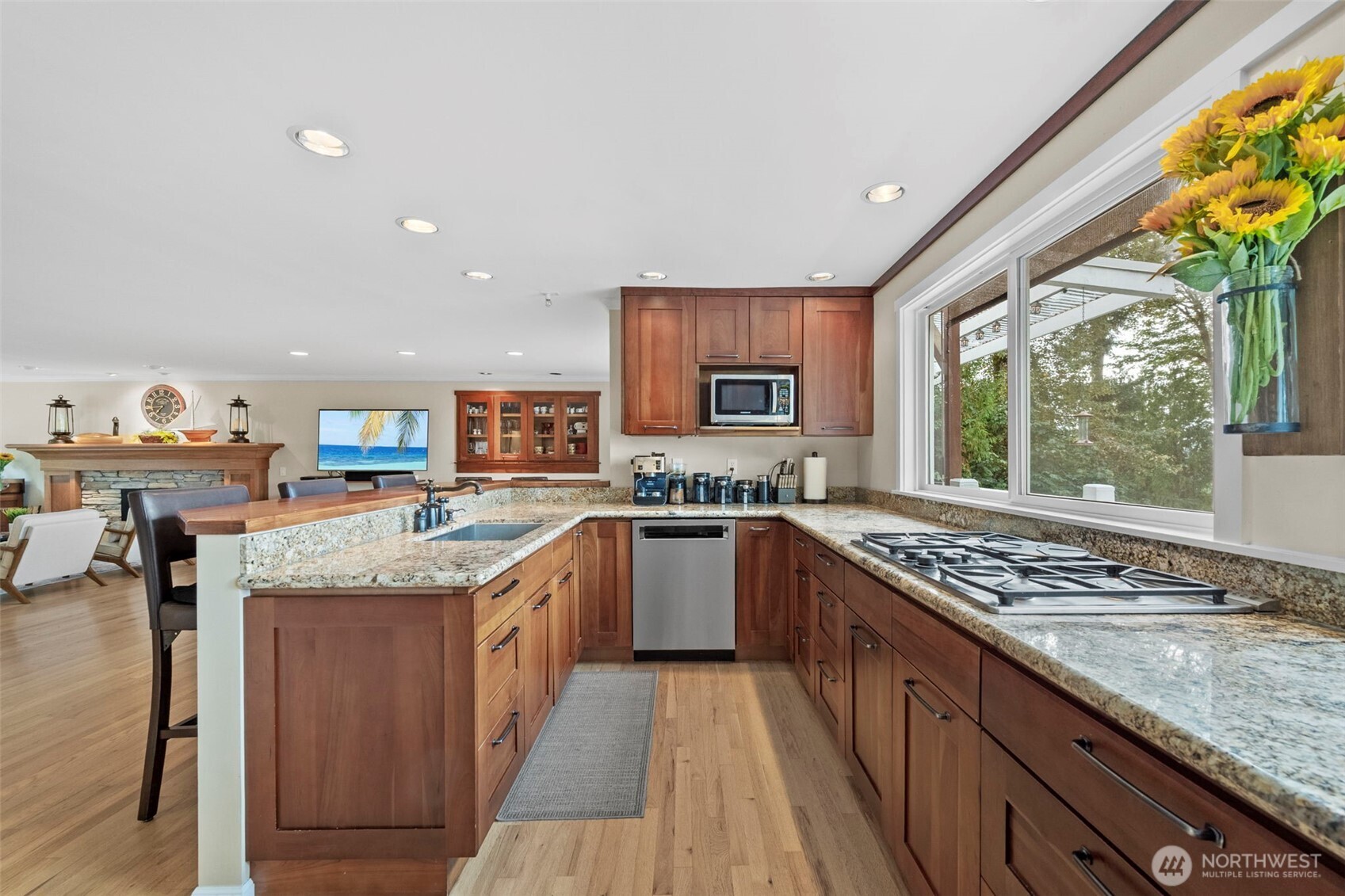 12509 206th Place SE, Issaquah, WA 98027