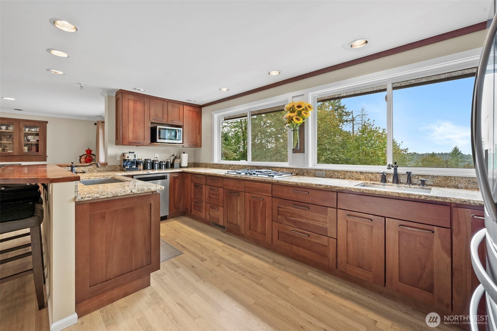 12509 206th Place SE, Issaquah, WA 98027