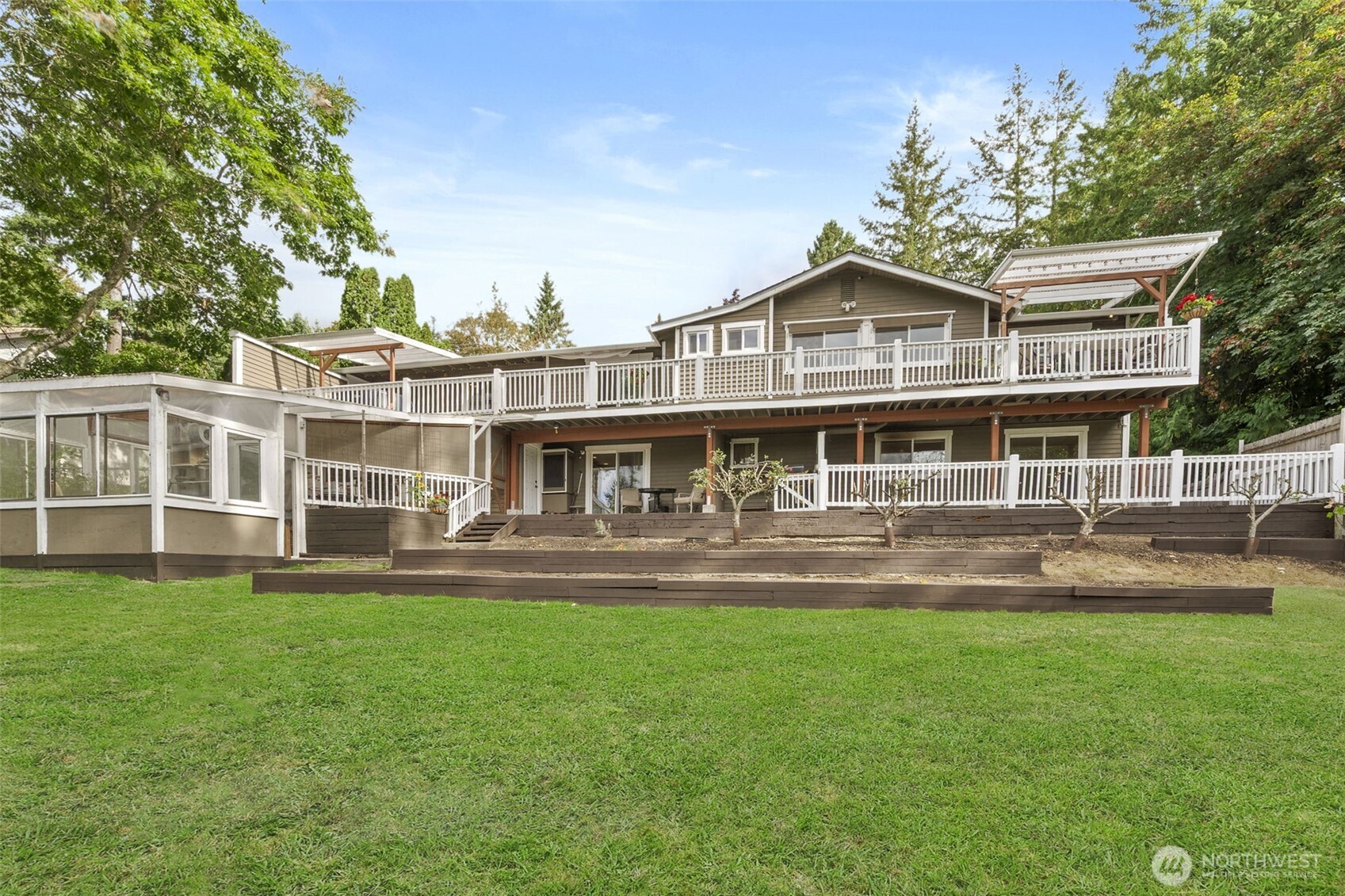 12509 206th Place SE, Issaquah, WA 98027