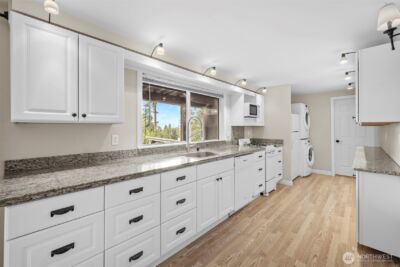 12509 206th Place SE, Issaquah, WA 98027 - Photo 32