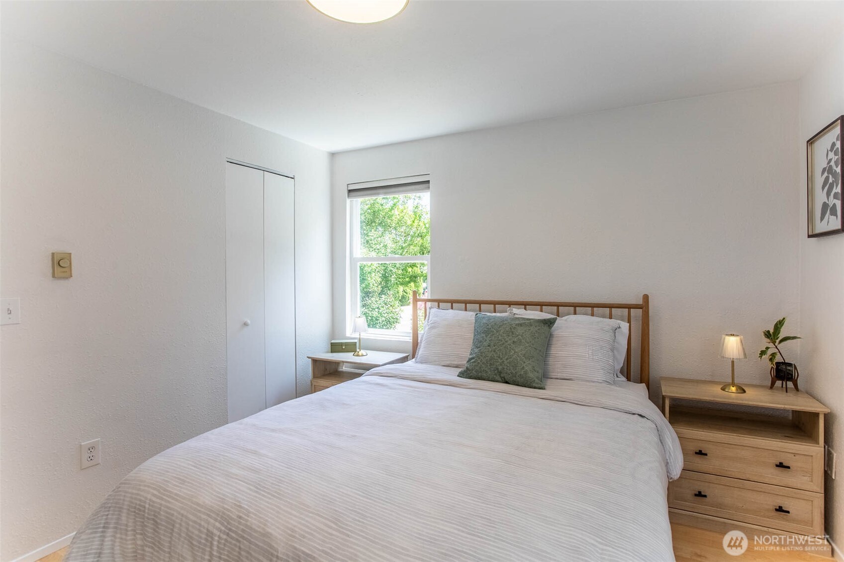 7169 18th Avenue SW, Seattle, WA 98106