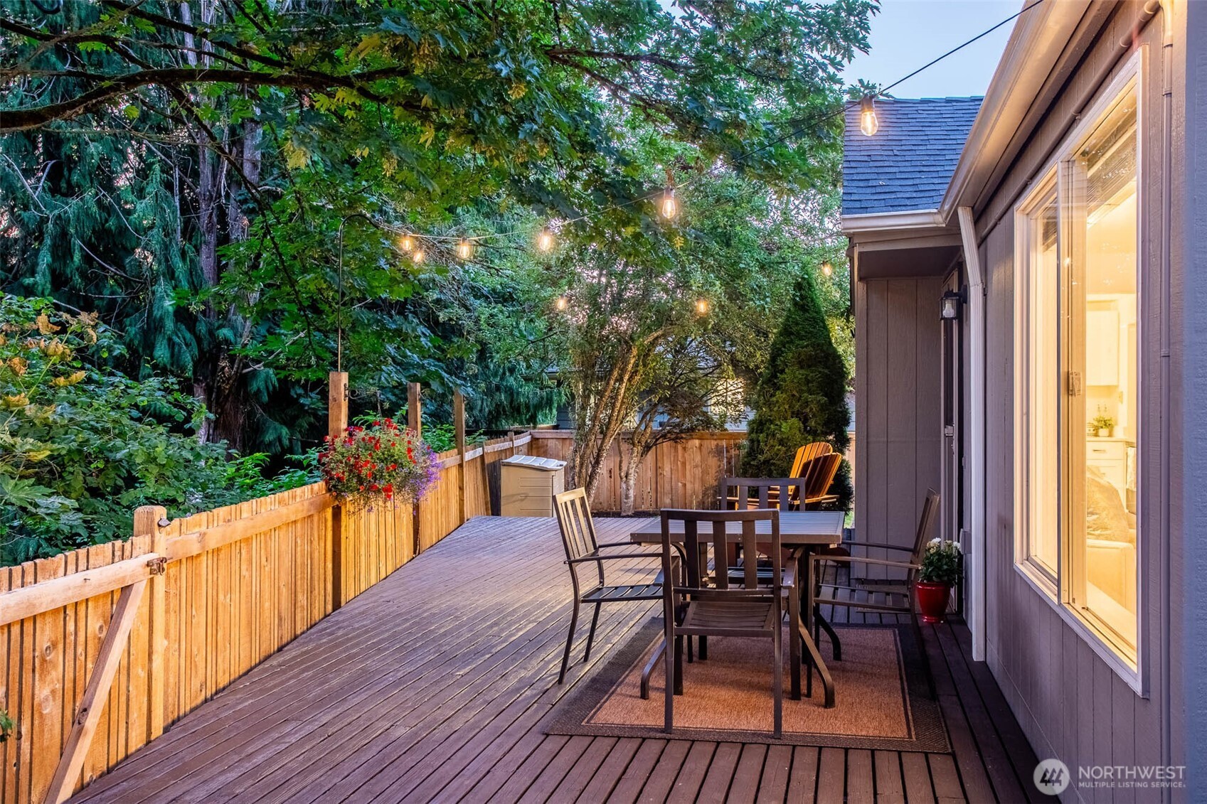 7169 18th Avenue SW, Seattle, WA 98106