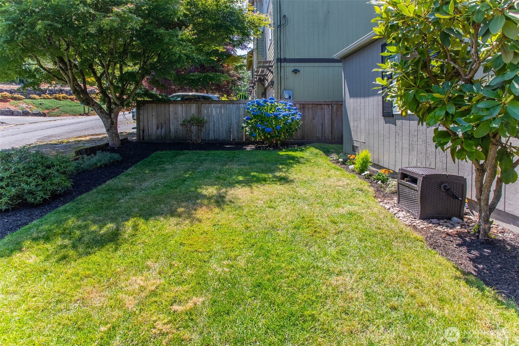 7169 18th Avenue SW, Seattle, WA 98106