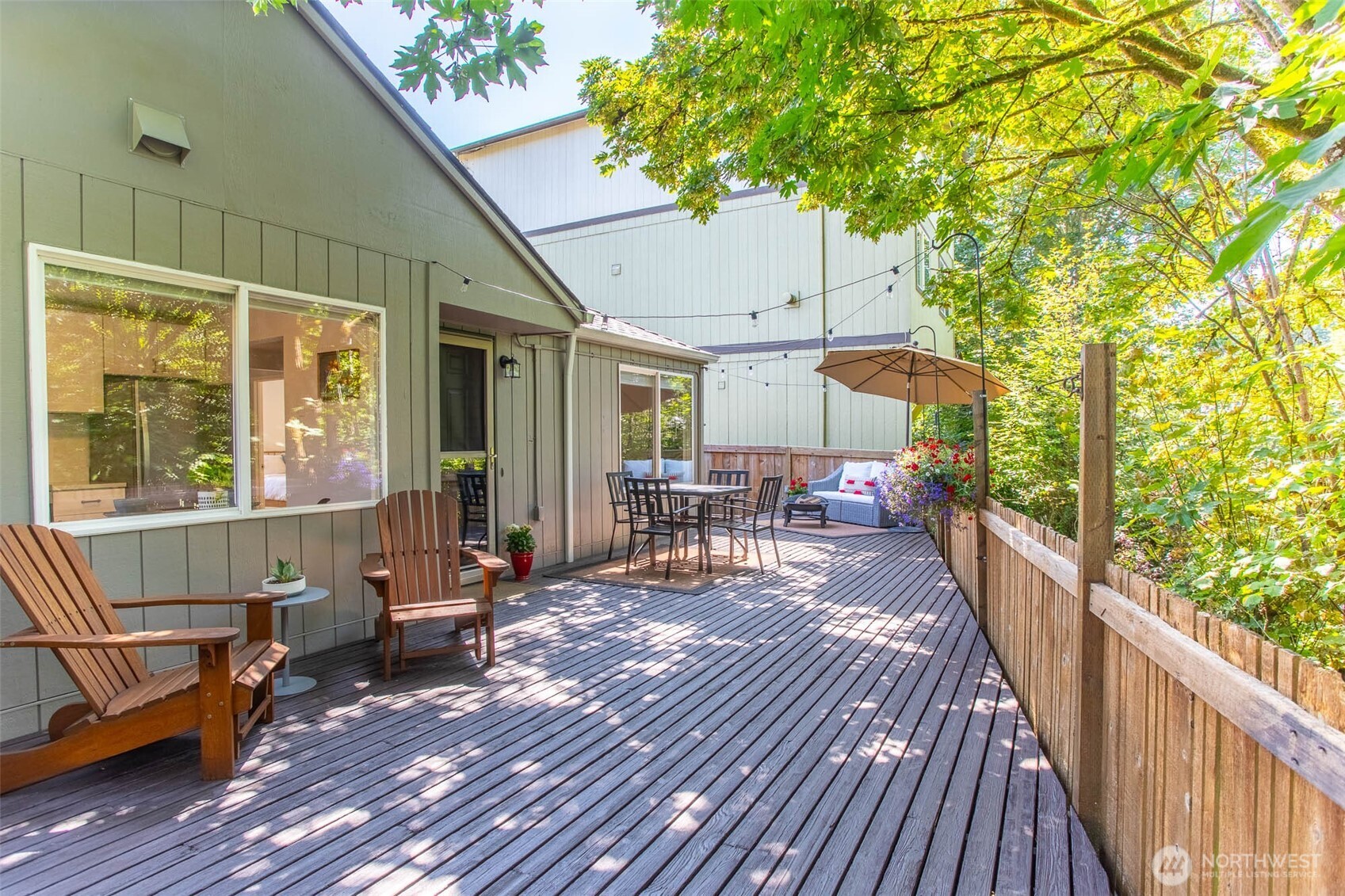 7169 18th Avenue SW, Seattle, WA 98106