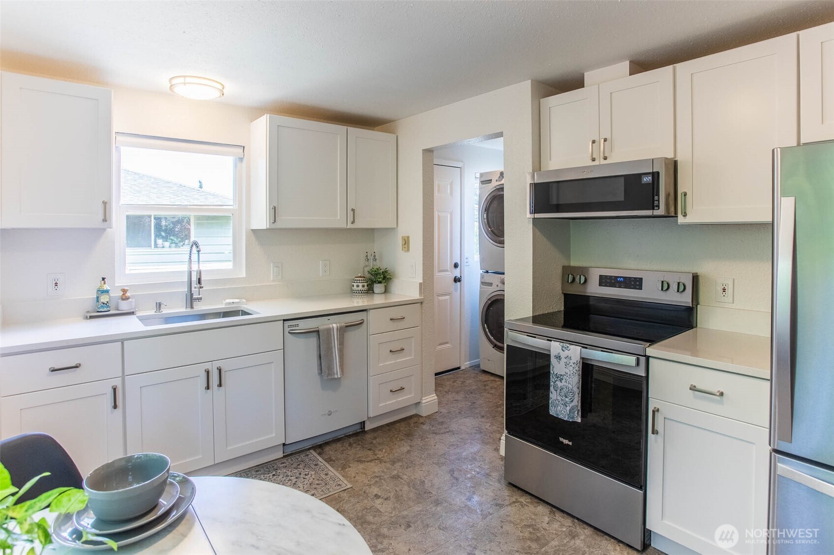 7169 18th Avenue SW, Seattle, WA 98106