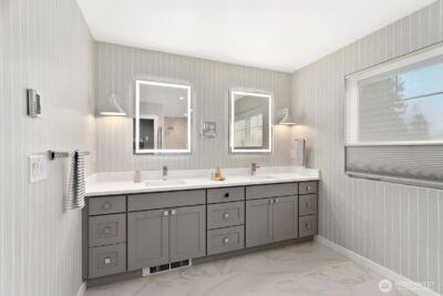 10419 41st Avenue SW, Seattle, WA 98146 - Photo 23