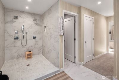 10419 41st Avenue SW, Seattle, WA 98146 - Photo 24