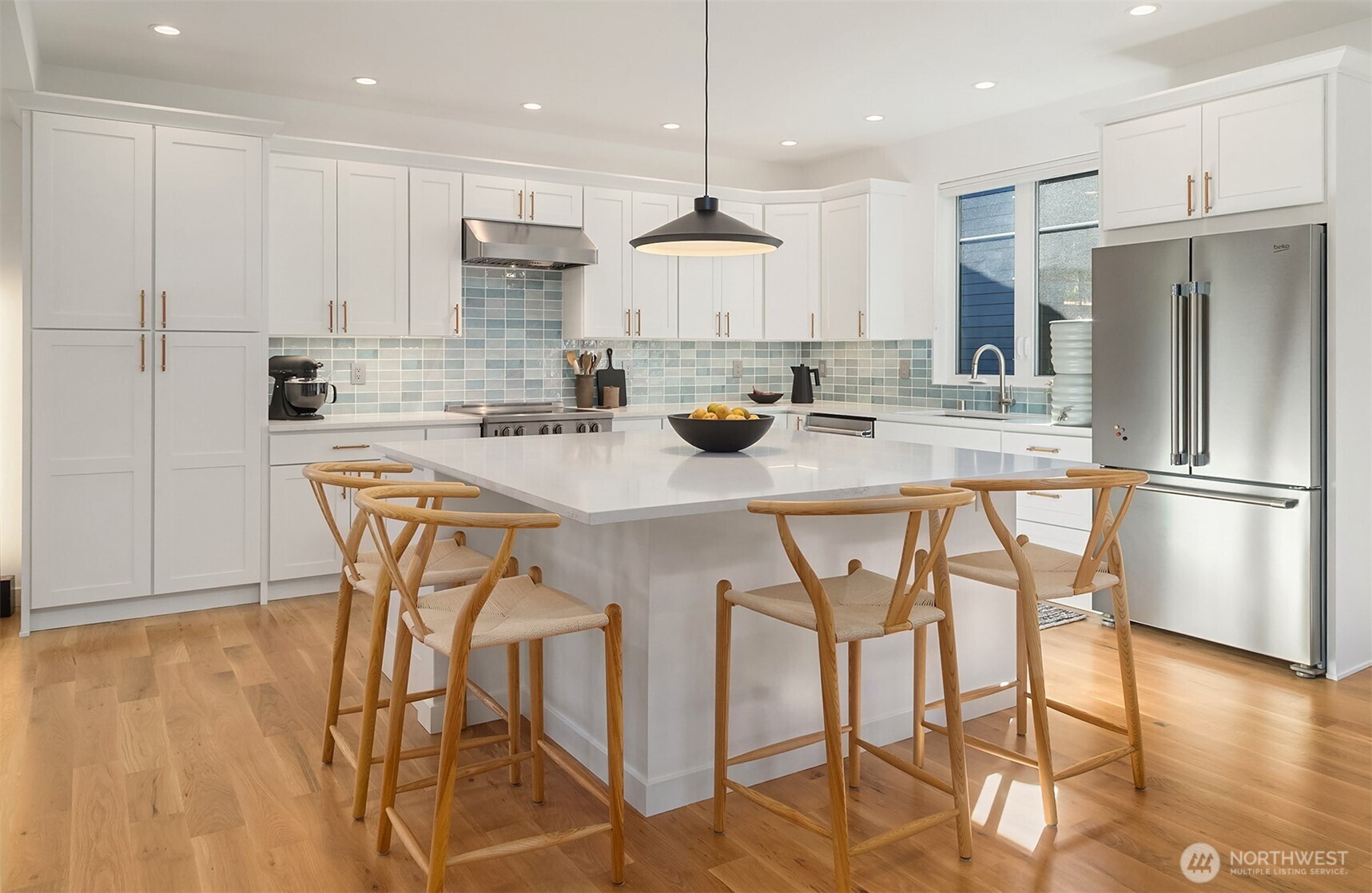 10419 41st Avenue SW, Seattle, WA 98146