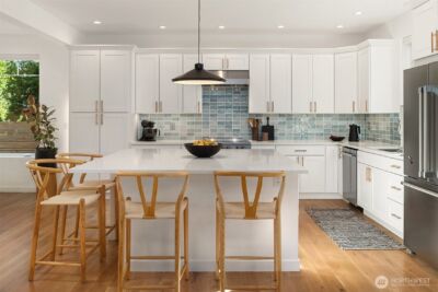 10419 41st Avenue SW, Seattle, WA 98146 - Photo 8