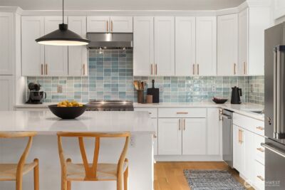 10419 41st Avenue SW, Seattle, WA 98146 - Photo 9