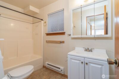 2018 11th Street , Bremerton, WA 98337 - Photo 23