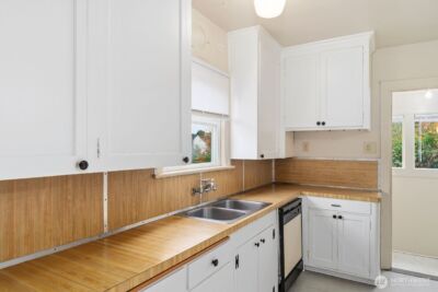 2018 11th Street , Bremerton, WA 98337 - Photo 7