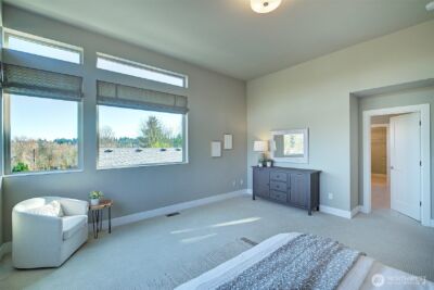 10010 Densmore Avenue N, Seattle, WA 98133 - Photo 22