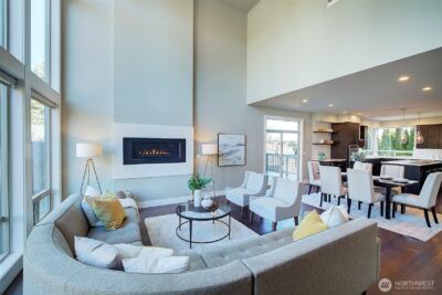 10010 Densmore Avenue N, Seattle, WA 98133 - Photo 4