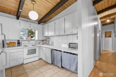 6807 Totem Beach Loop Road , Tulalip, WA 98270 - Photo 9