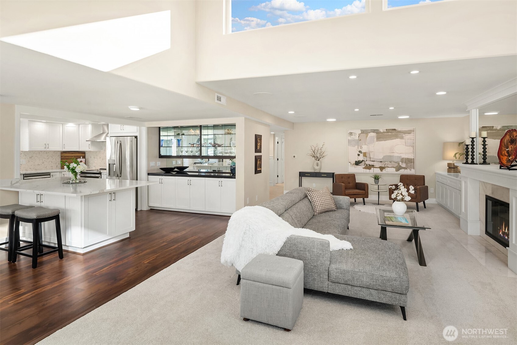 379 101st Avenue SE, Bellevue, WA 98004