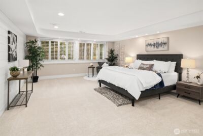 379 101st Avenue SE, Bellevue, WA 98004 - Photo 17