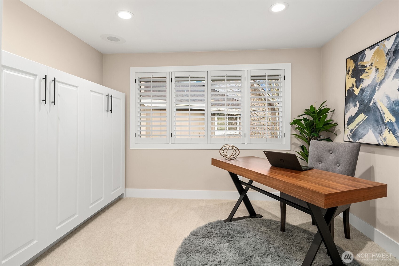 379 101st Avenue SE, Bellevue, WA 98004