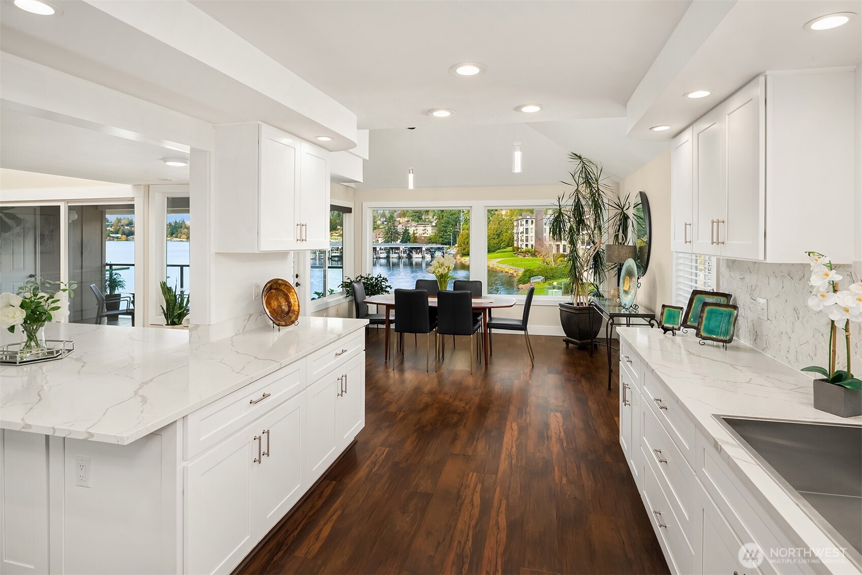 379 101st Avenue SE, Bellevue, WA 98004