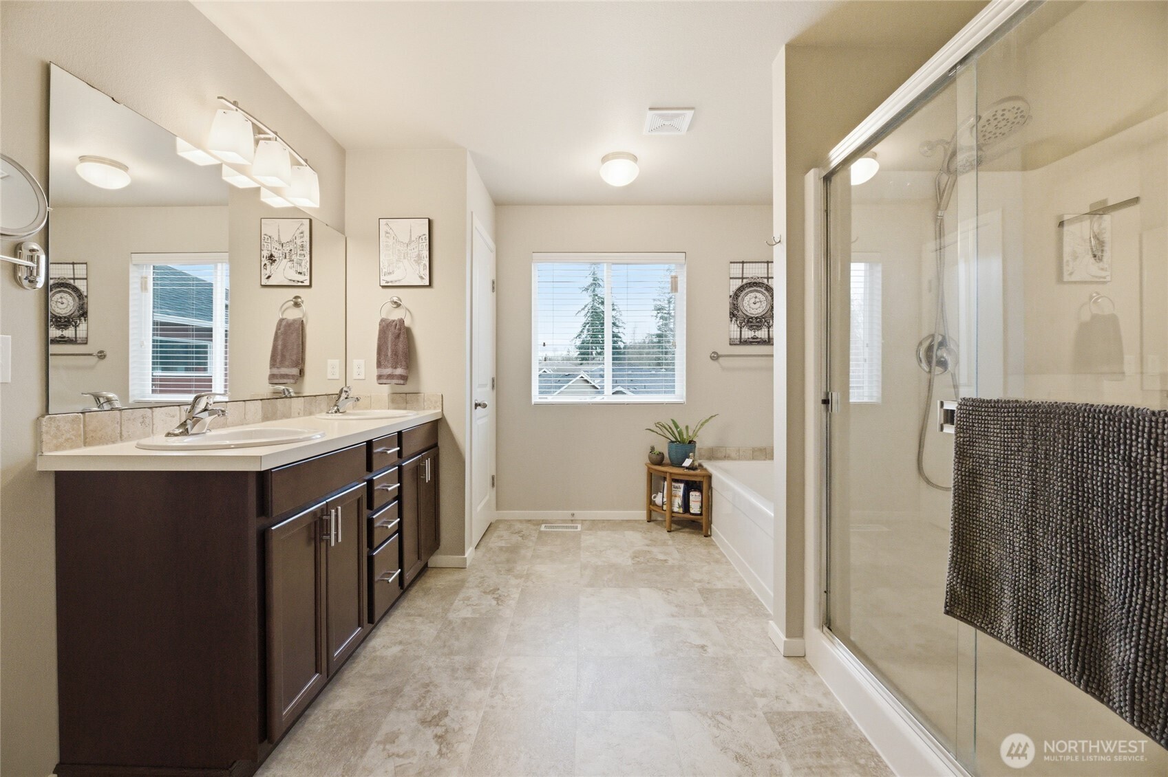 7828 161st Street E, Puyallup, WA 98375