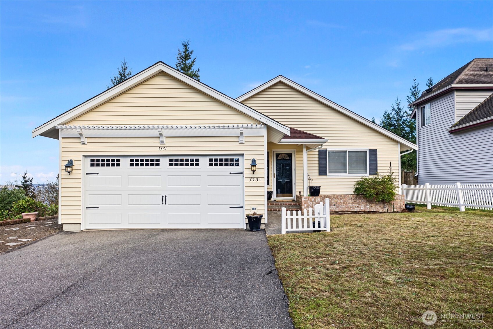 7331 E Center Street , Port Orchard, WA 98366
