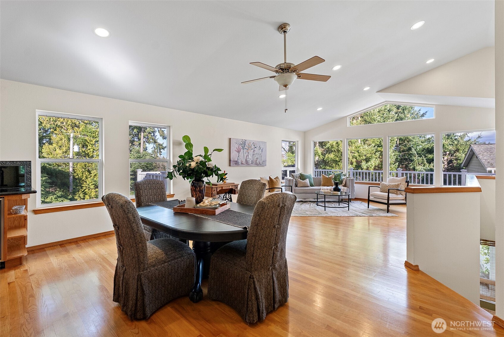 7331 E Center Street , Port Orchard, WA 98366