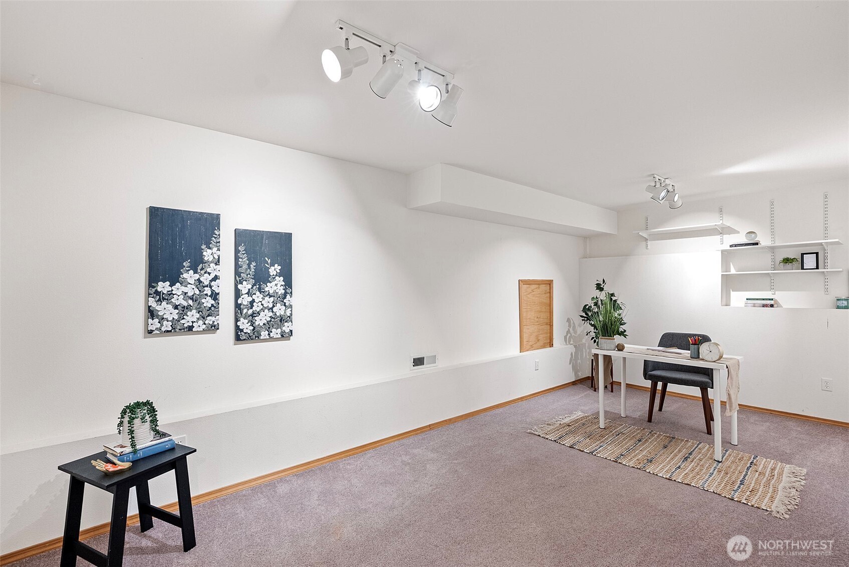 7331 E Center Street , Port Orchard, WA 98366