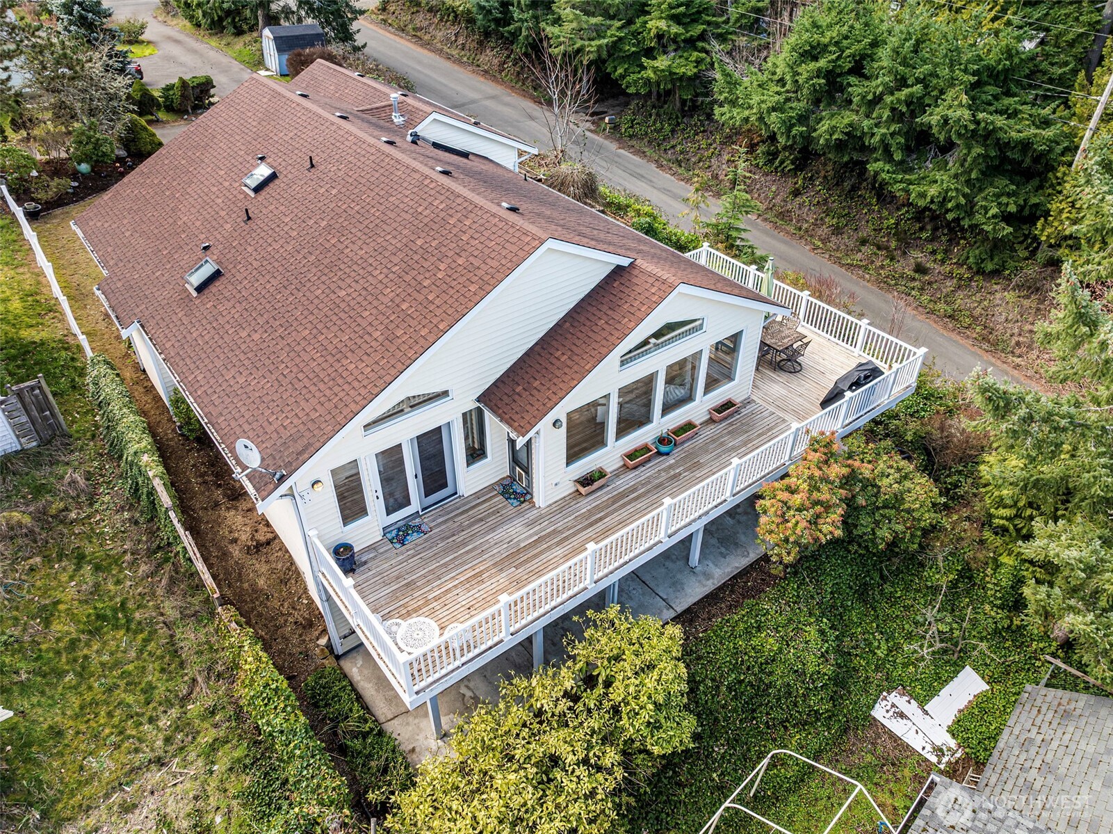 7331 E Center Street , Port Orchard, WA 98366