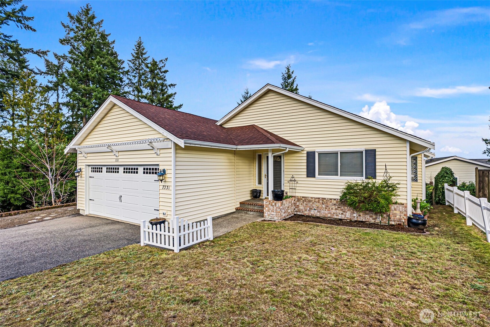 7331 E Center Street , Port Orchard, WA 98366