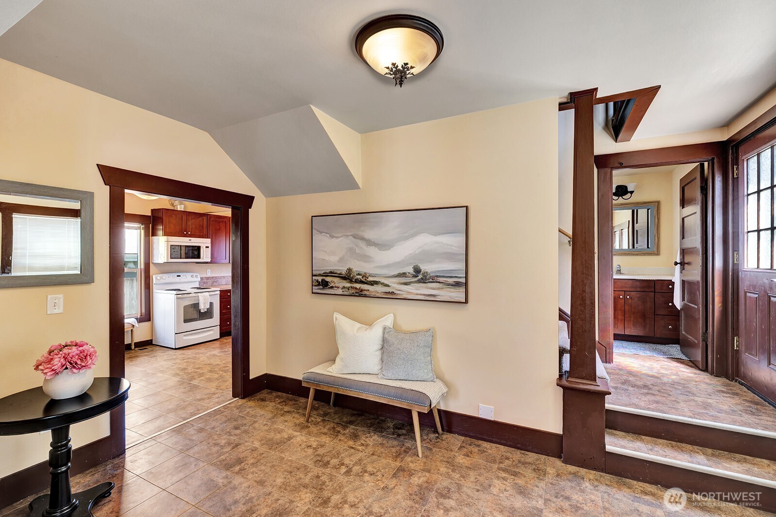 250 SE Andrews Street , Issaquah, WA 98027