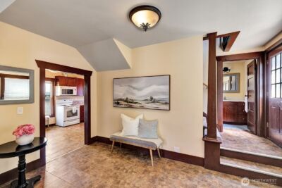 250 SE Andrews Street , Issaquah, WA 98027 - Photo 3