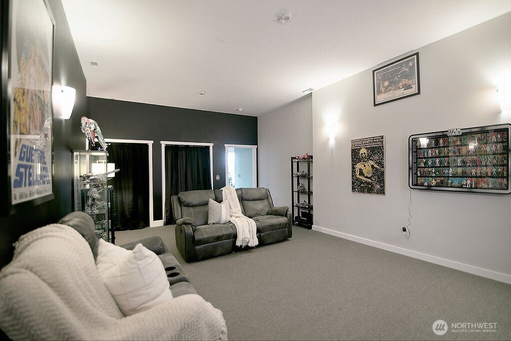 140 Nordstrom Lane , Kelso, WA 98626