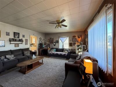 127 Cowlitz Drive , Kelso, WA 98626 - Photo 2