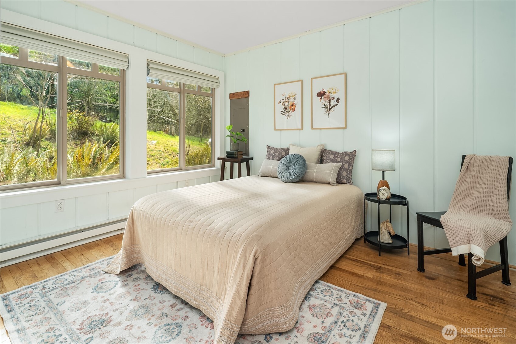 11305 103rd Avenue SW, Vashon, WA 98070